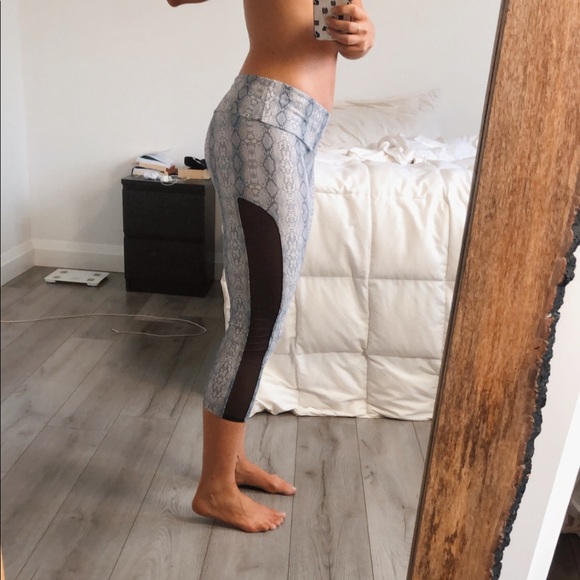 Mesh Panel Snake Print Onzie Crop - Picture 4 of 12